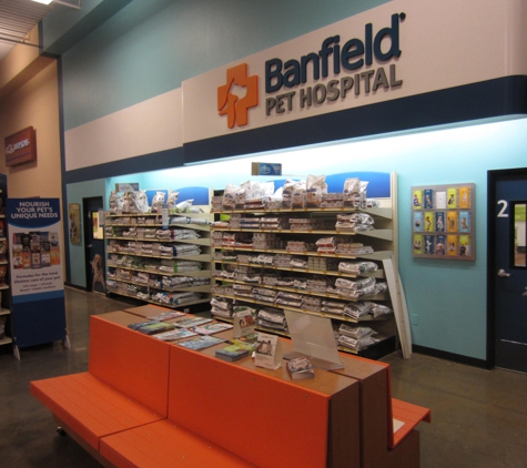 Banfield Pet Hospital - Aurora, CO