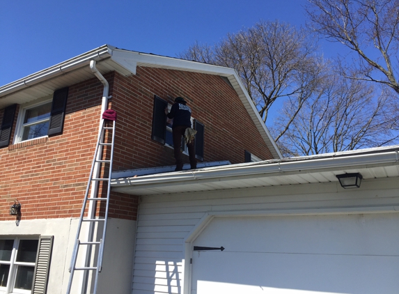 Zavecz Window Cleaning - Emmaus, PA. Residential window cleaning done right.