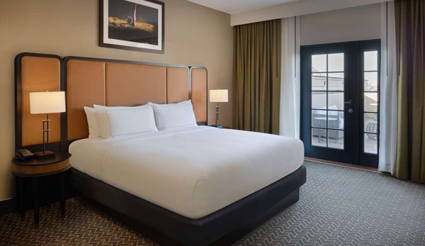 DoubleTree Suites by Hilton Hotel Lexington - Lexington, KY