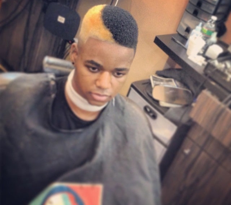 Showtime Barber Hair Salon - Washington, DC