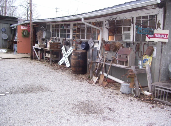 The Trading Post Antiques - Bainbridge, OH