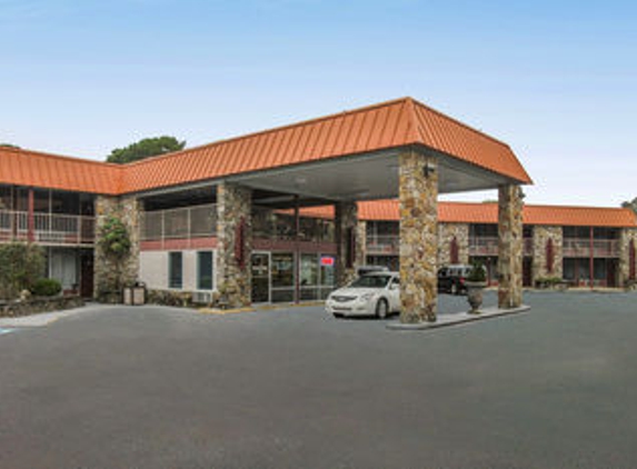 Econo Lodge - Eureka Springs, AR