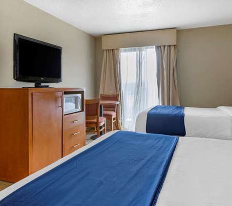 Comfort Suites Hotel - Auburn Hills, MI