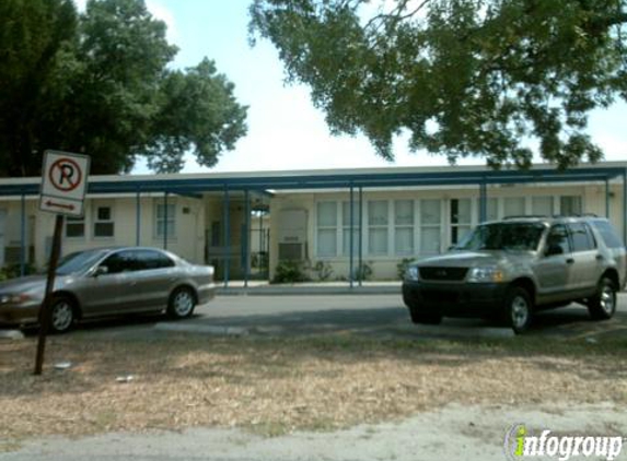 Robles Elementary School - Tampa, FL