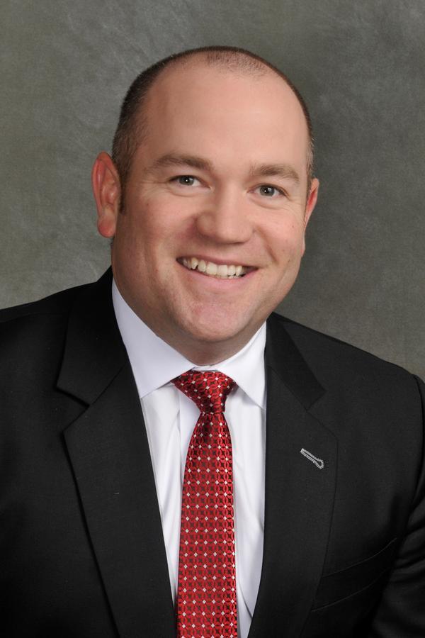 edward-jones-financial-advisor-dan-maloney-941-e-86th-st-ste-110