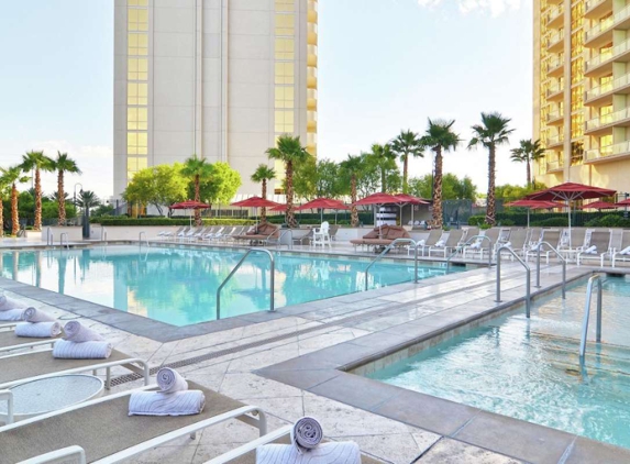 Signature Private Pools and Cabanas - Las Vegas, NV