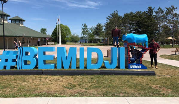 Paul Bunyan and Babe the Blue Ox - Bemidji, MN