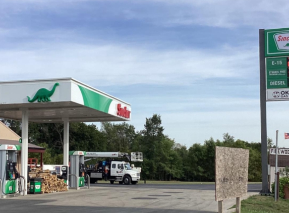 Sinclair Gas Station - Milford, IA