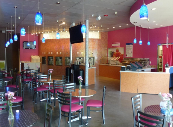 Twin Creeks Frozen Yogurt Cafe - Port Orchard, WA