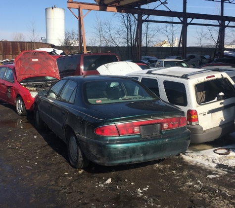 cash for junk cars& towing services - Dearborn, MI