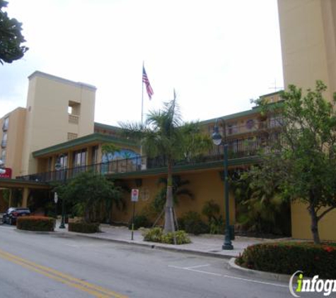 Ramada Downtown Hollywod - Hollywood, FL