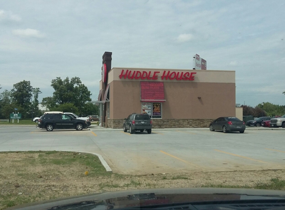 Huddle House - Marion, IL