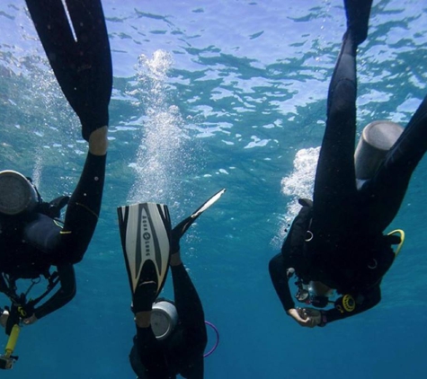 Central Oregon Diving - Bend, OR. PADI Courses