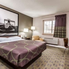 Deluxe Inn