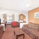 Quality Inn & Suites Oklahoma City North - Motels