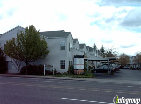 Capitola Commons Apartments - Portland, OR