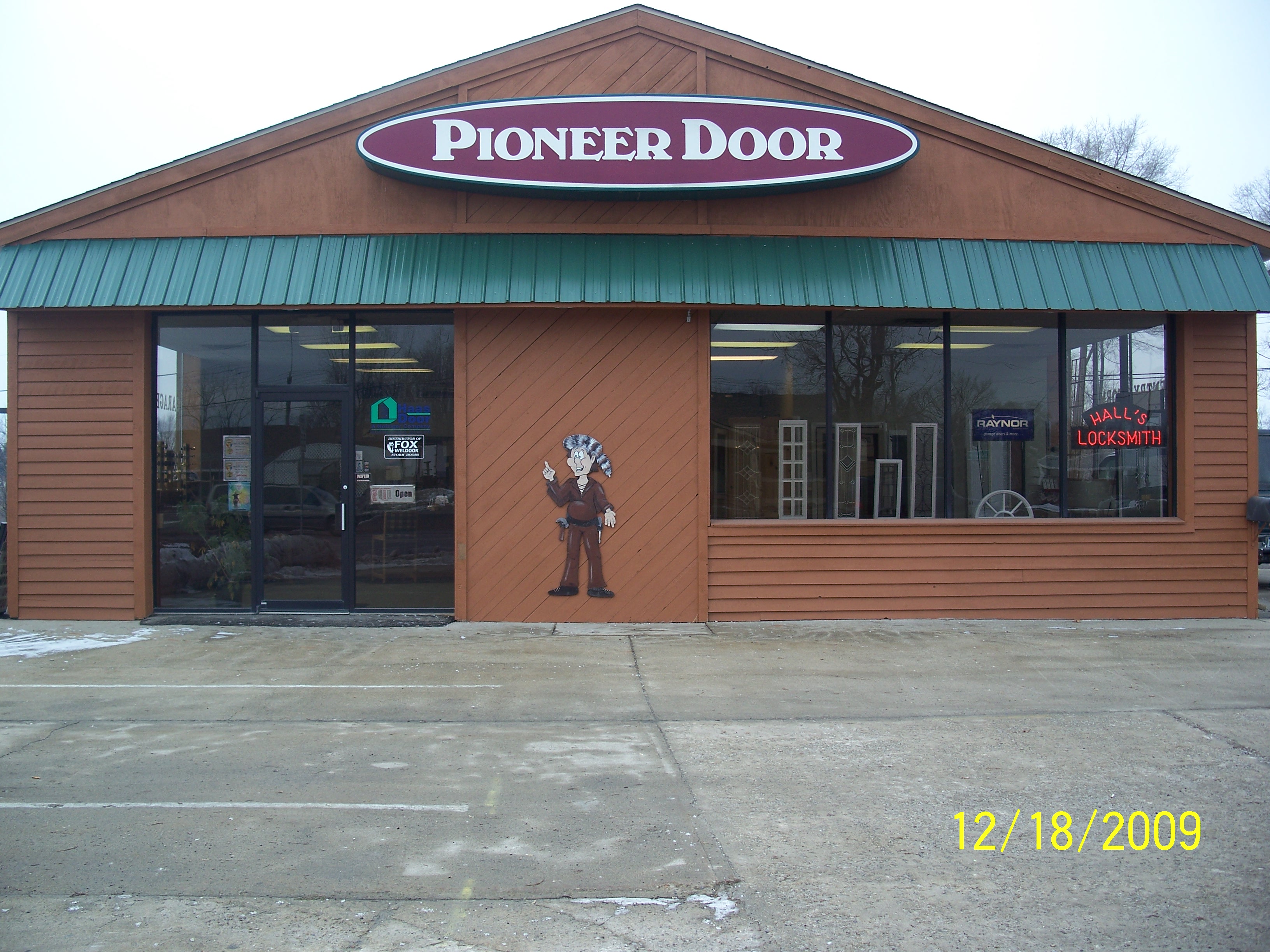 Pioneer Door 1100 S Lapeer Rd Oxford Mi 48371 Yp Com