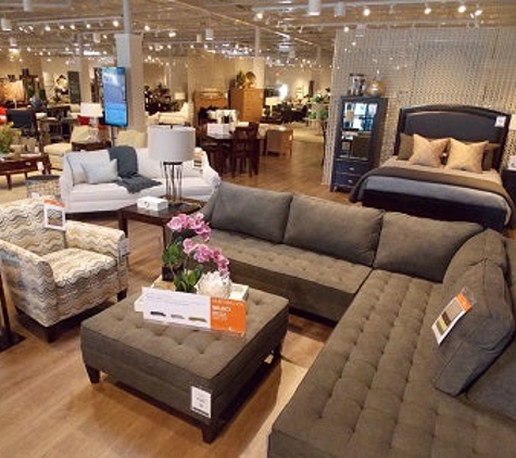 Haverty's Furniture - Charlottesville, VA