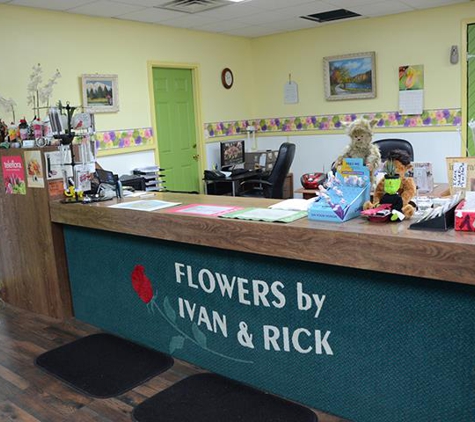 Flowers by Ivan & Rick - Kokomo, IN