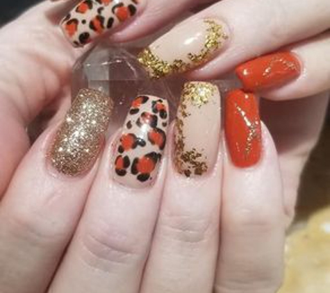 Happy Nails & Spa - Odessa, FL