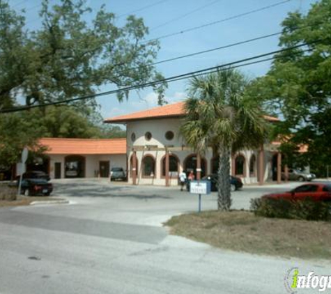 Bulls Car Wash - Temple Terrace, FL