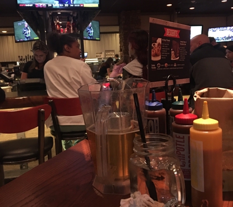 Smokey Bones Bar & Fire Grill - Chattanooga, TN