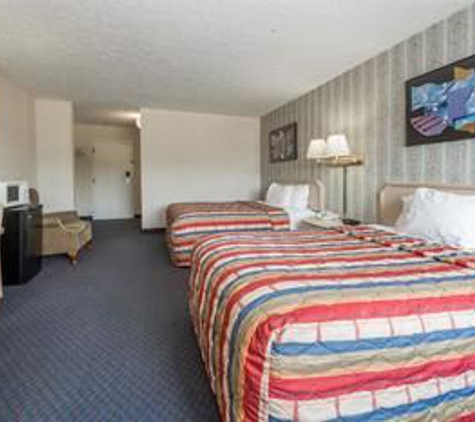 Days Inn by Wyndham Columbus IN - Columbus, IN