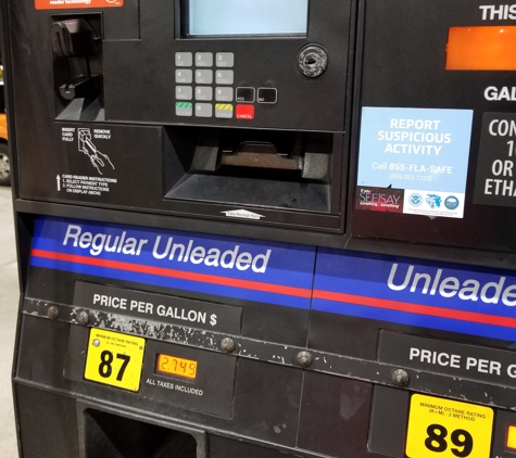 RaceTrac - Ft Lauderdale, FL. Several pumps inoperable at the Raceway on West Broward Blvd in Fort Lauderdale, Florida.