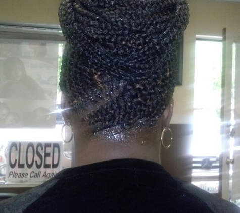 Sally's Africain Hair Braiding - Centralia, WA