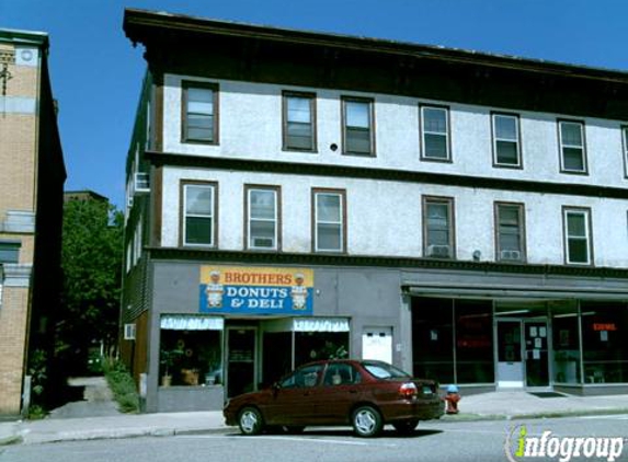 Brothers Donuts & Deli Sandwich Shop - Franklin, NH