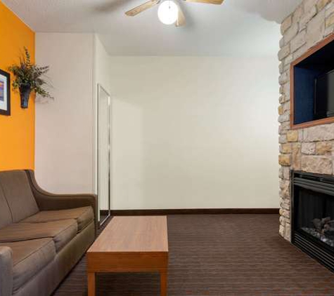 Comfort Suites - Stevensville, MI