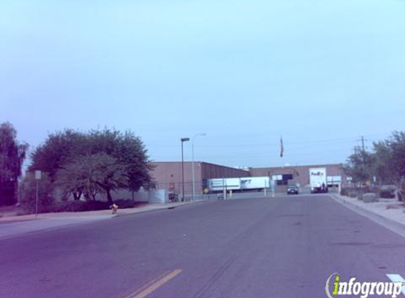 Dillard's Distribution Center - Gilbert, AZ