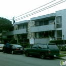 Commodore East-West Apartments - Apartments