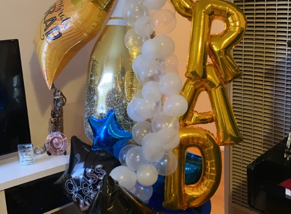 Magec Balloon Decor - signal hills, CA. Graduation Bouquet