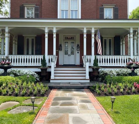 Classic Lawns & Gardens - Kennett Square, PA