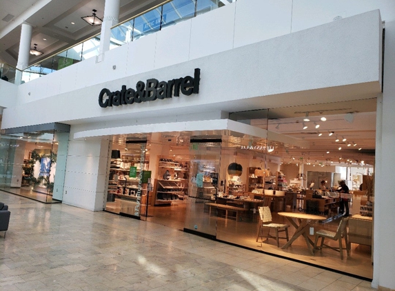 Crate & Barrel - Scottsdale, AZ