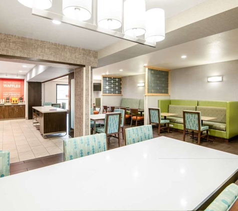 Hampton Inn & Suites Las Vegas-Henderson - Henderson, NV