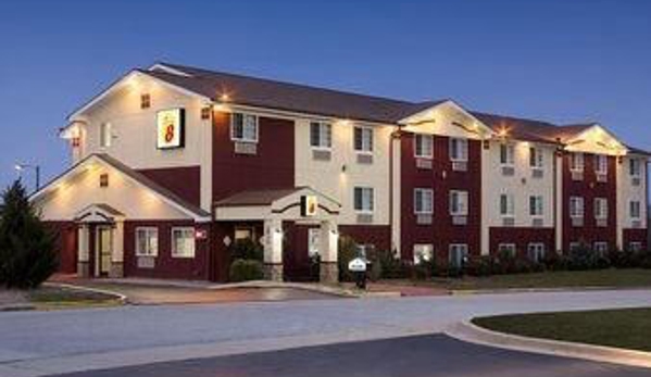 Super 8 by Wyndham Joplin - Joplin, MO