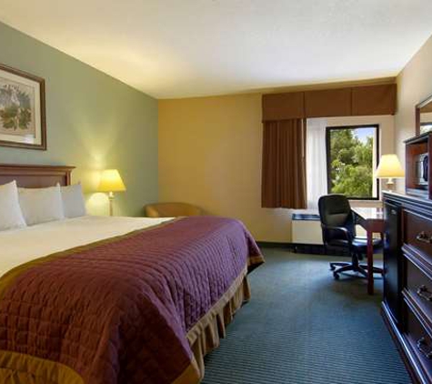 Baymont Inn & Suites - Cherokee, NC