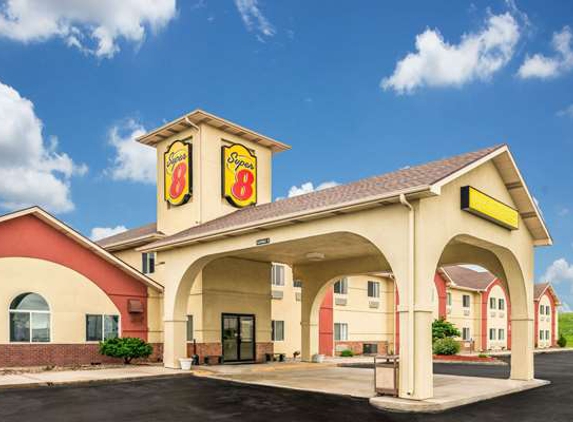 Red Lion Inn & Suites Gretna - Gretna, NE