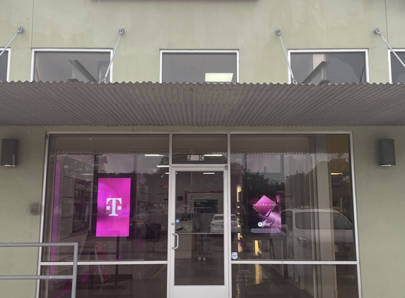 T-Mobile - Friendswood, TX