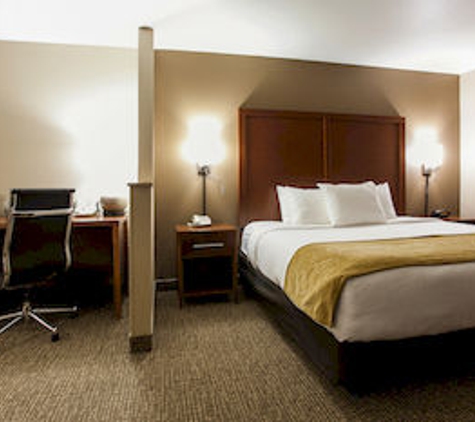 Comfort Suites Coralville I-80 - Coralville, IA