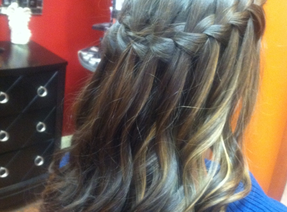 Rregina Salon - Shelby Township, MI