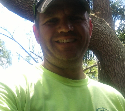 Matt McGinnis Tree Care - Saint Petersburg, FL. "We are here to make you happy!"