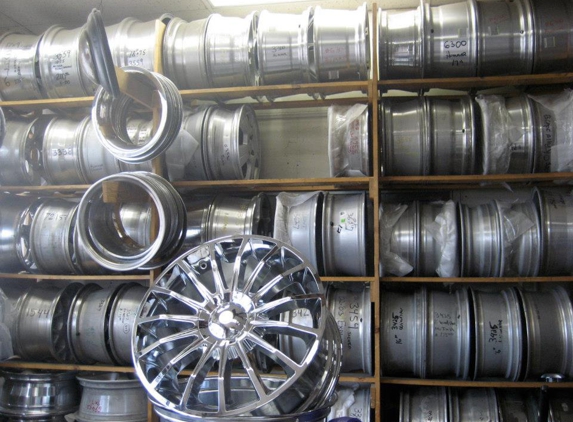 Canoga Hubcaps Tires & Wheels - Canoga Park, CA