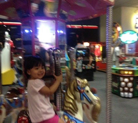 Chuck E. Cheese's - Huntington Beach, CA