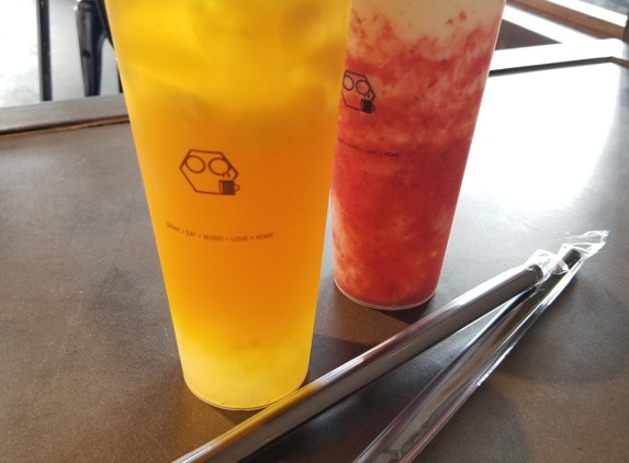 Boba Avenue Express - Arcadia, CA. Peach passion fruit green tea w/ crystal boba, and strawberry yogurt frost