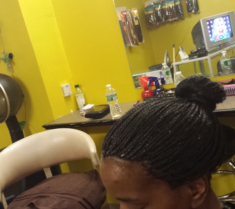 Dyca's Hair Braiding - Upper Darby, PA