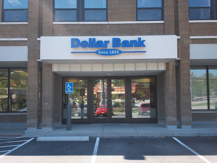 dollar bank saturday hours