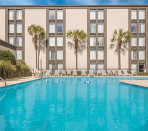 Wyndham Garden Summerville - Summerville, SC